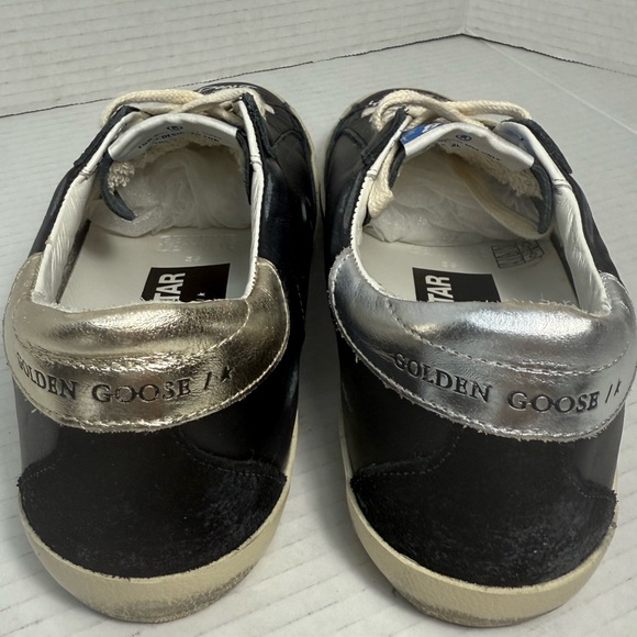 Golden Goose Superstar Sneaker Size: 36 (6) - Picture 5 of 11